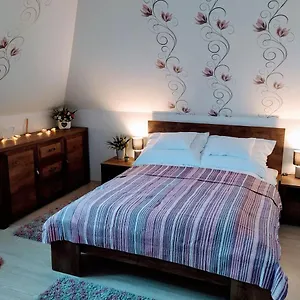 https://mezzin-apartman-csaldi-hz-a-belvros-szvben.egerhotels.net